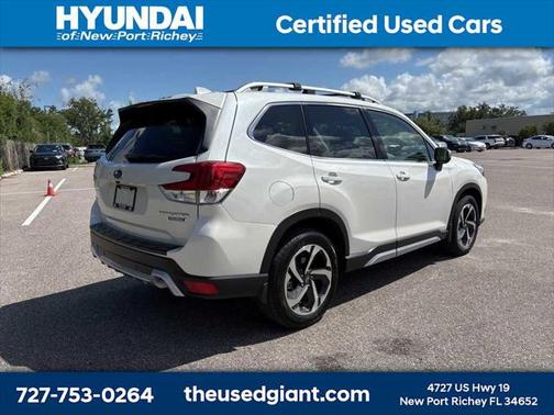 2023 Subaru Forester Touring