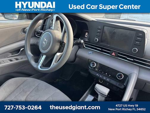 2021 Hyundai ELANTRA SEL