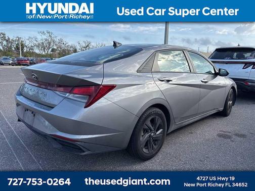 2021 Hyundai ELANTRA SEL