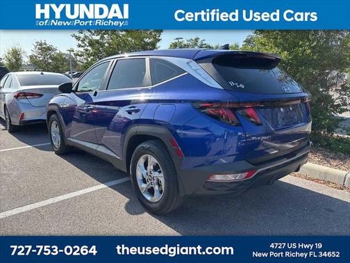 2022 Hyundai TUCSON SE