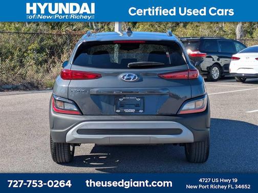2023 Hyundai KONA SEL