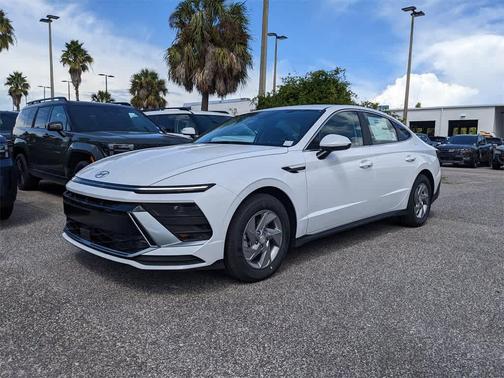 2026 Hyundai SONATA SE