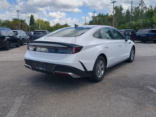 2026 Hyundai SONATA SE