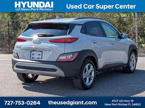2023 Hyundai KONA SEL