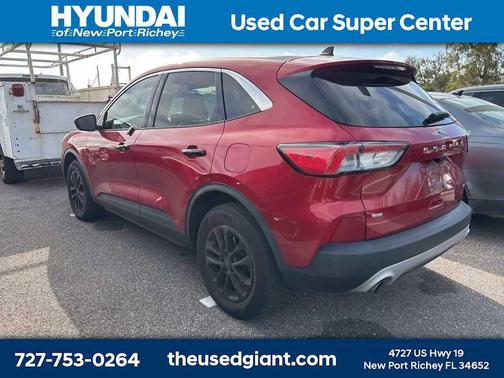 2021 Ford Escape SE