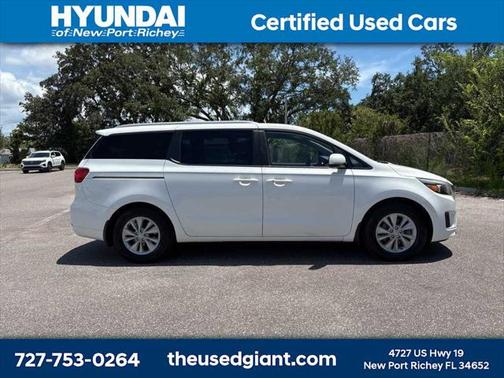 2016 Kia Sedona LX