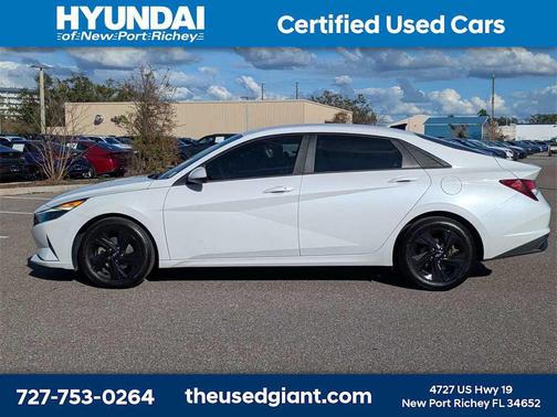 2022 Hyundai ELANTRA SEL