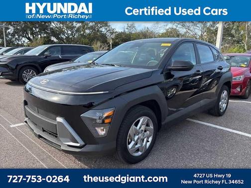 2025 Hyundai KONA SE