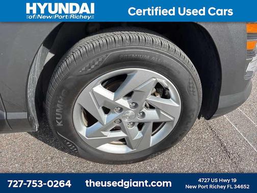 2025 Hyundai KONA SE