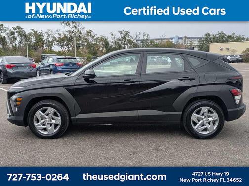 2025 Hyundai KONA SE