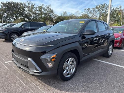 2025 Hyundai KONA SE