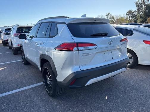 2022 Toyota Corolla Cross LE