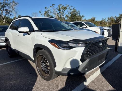 2022 Toyota Corolla Cross LE