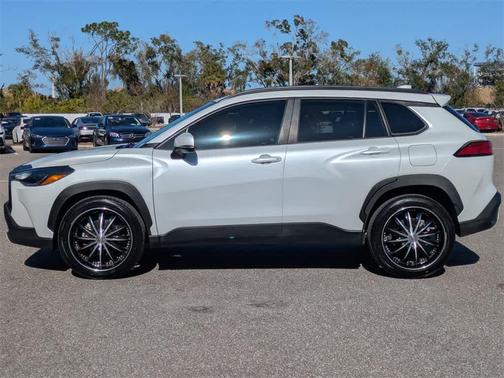 2022 Toyota Corolla Cross LE