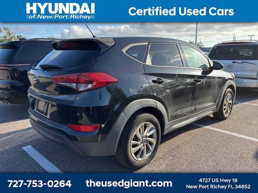 2018 Hyundai TUCSON SE
