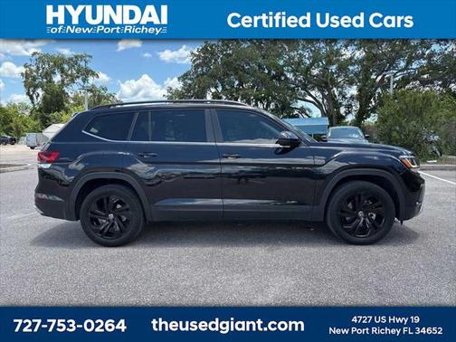 2022 Volkswagen Atlas 2.0T SE w/Technology