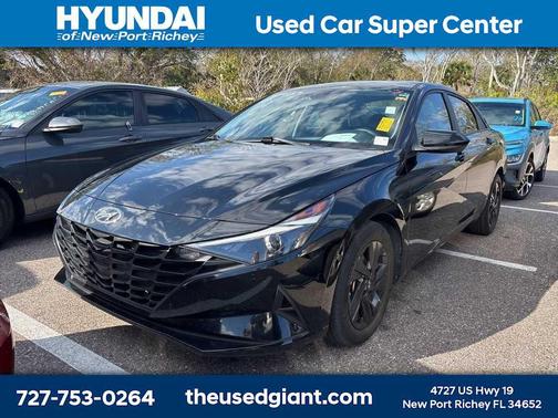 2023 Hyundai ELANTRA SEL