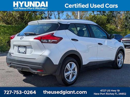 2019 Nissan Kicks S