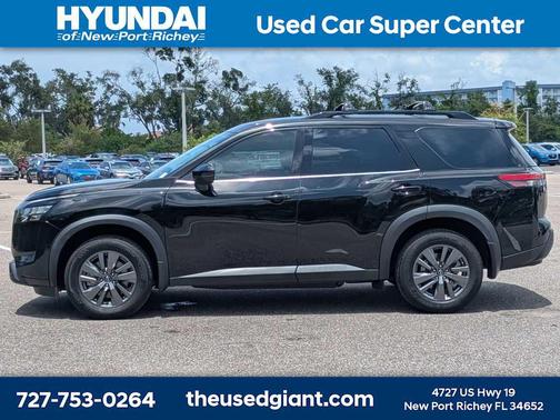 Super Black 2024 Nissan Pathfinder SV FWD