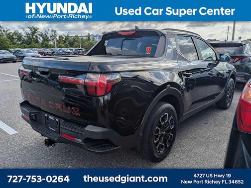 Phantom Black 2023 Hyundai SANTA CRUZ SEL