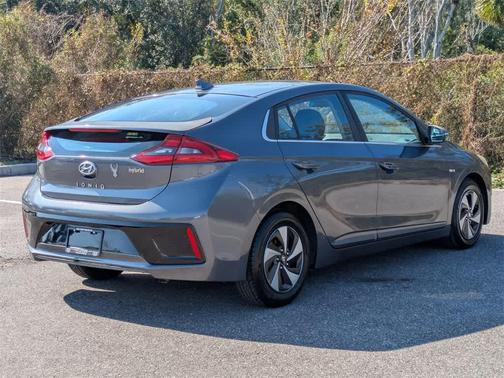 2019 Hyundai IONIQ Hybrid SEL