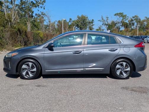 2019 Hyundai IONIQ Hybrid SEL