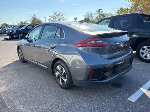 2019 Hyundai IONIQ Hybrid SEL