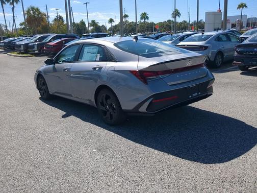 2026 Hyundai ELANTRA HEV Blue
