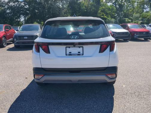 Serenity White Pearl 2026 Hyundai TUCSON SE