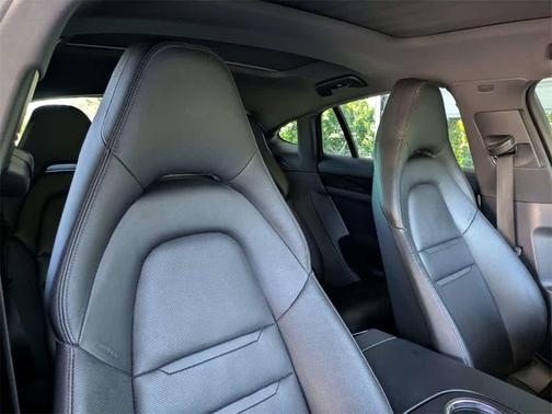 2018 Porsche Panamera 4S