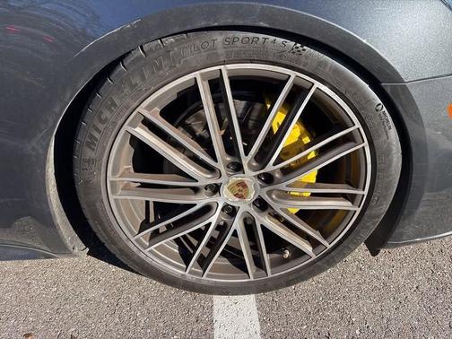 2018 Porsche Panamera 4S