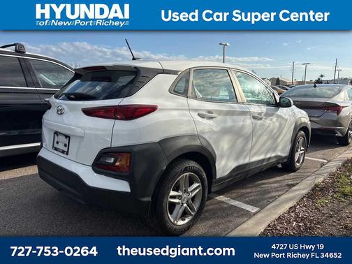 2021 Hyundai KONA SE