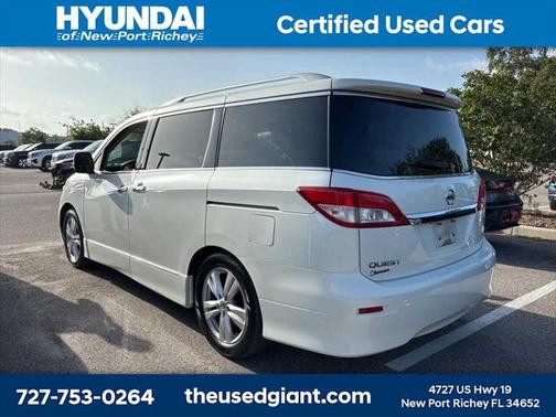 2012 Nissan Quest LE