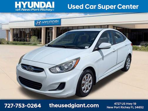 Century White 2014 Hyundai Accent GLS