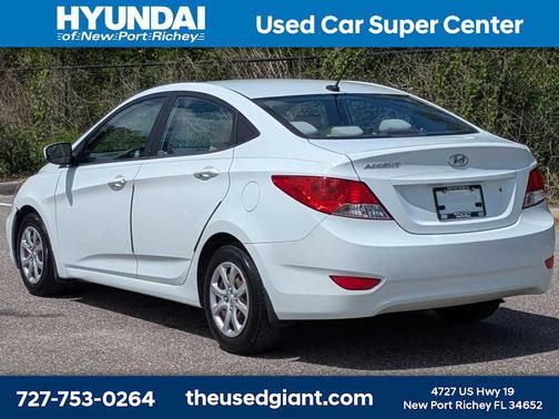 Century White 2014 Hyundai Accent GLS