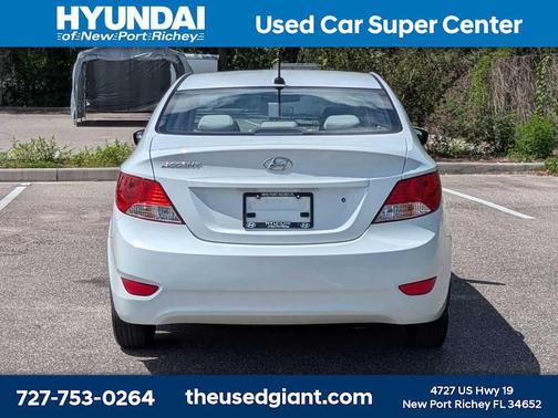Century White 2014 Hyundai Accent GLS