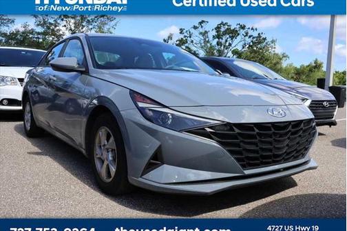 2023 Hyundai ELANTRA SE