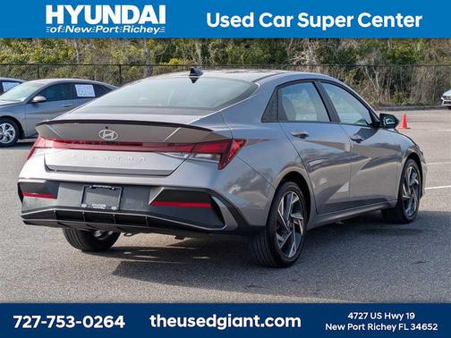 2025 Hyundai ELANTRA Sport
