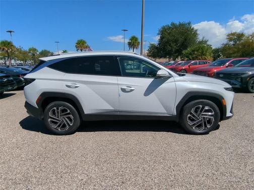 2025 Hyundai TUCSON Hybrid Limited