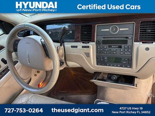 2006 Lincoln Town Car Signature