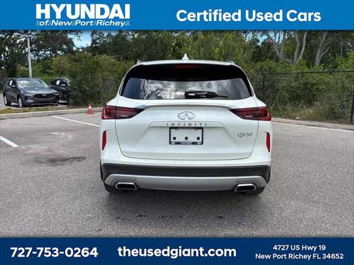 2022 INFINITI QX50 ESSENTIAL