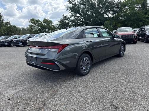 2025 Hyundai ELANTRA HEV Blue