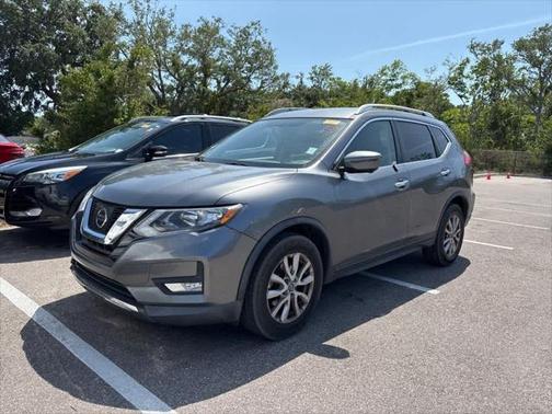 2017 Nissan Rogue SV
