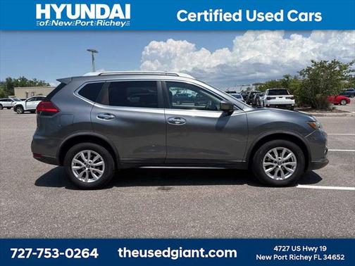 2017 Nissan Rogue SV