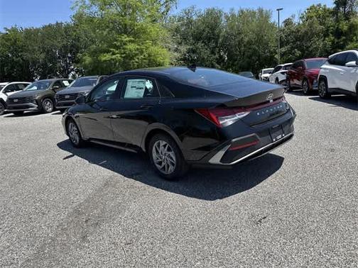 2025 Hyundai ELANTRA HEV Blue