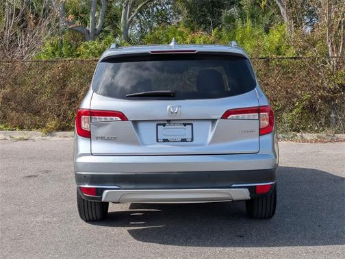 2020 Honda Pilot Touring 8-Passenger
