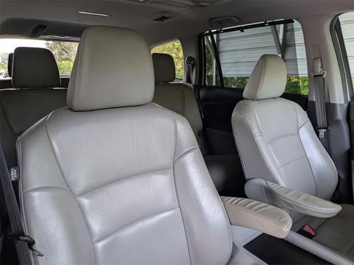 2020 Honda Pilot Touring 8-Passenger