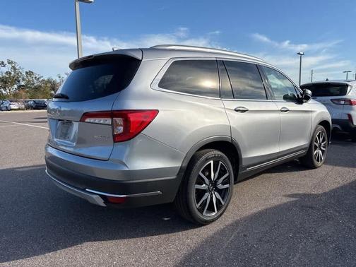 2020 Honda Pilot Touring 8-Passenger