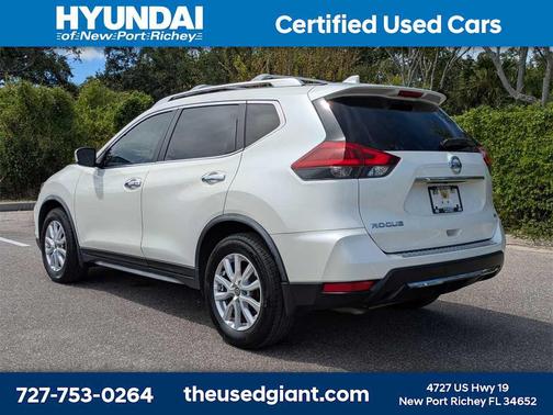 2018 Nissan Rogue SV