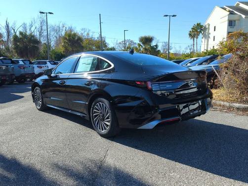 Abyss Black 2026 Hyundai SONATA Hybrid SE